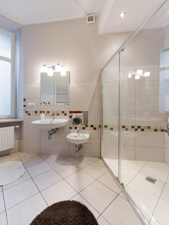 5 Bedroom Family Apartment Krasków Rom bilde